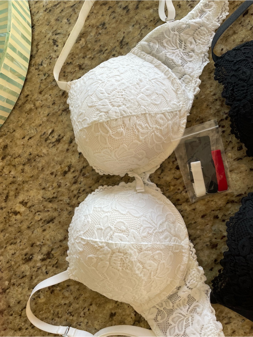 Fredericks of Hollywood Supportive Lace Underwire Bra in White